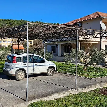 Apartment Buncuga